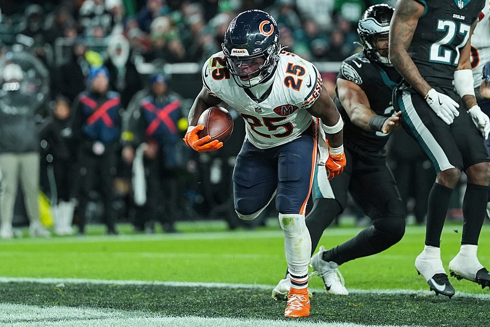 Philadelphia Eagles Vs Chicago Bears NFL match-Kyle Monangai
