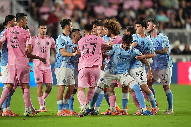 Inter Miami Vs New York City mls cup 2025 eastern conference final-Marcelo Weigandt