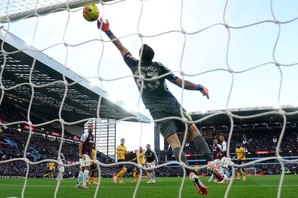 Aston Villa Vs Wolves English Premier League match-Emiliano Martinez
