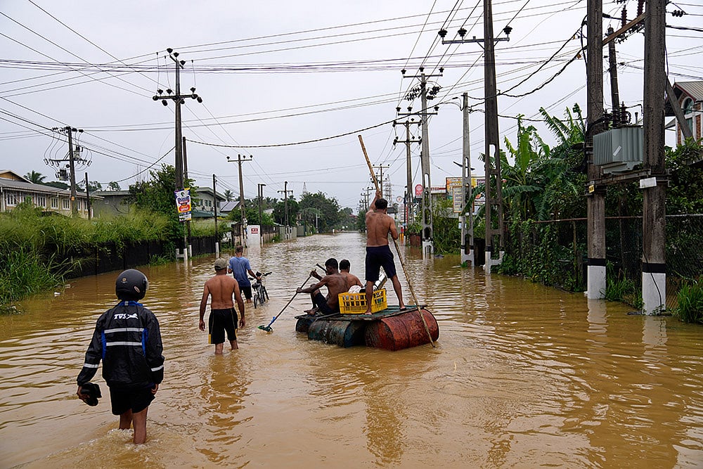 Sri Lanka Cyclone Ditwah-flooded street in Colombo