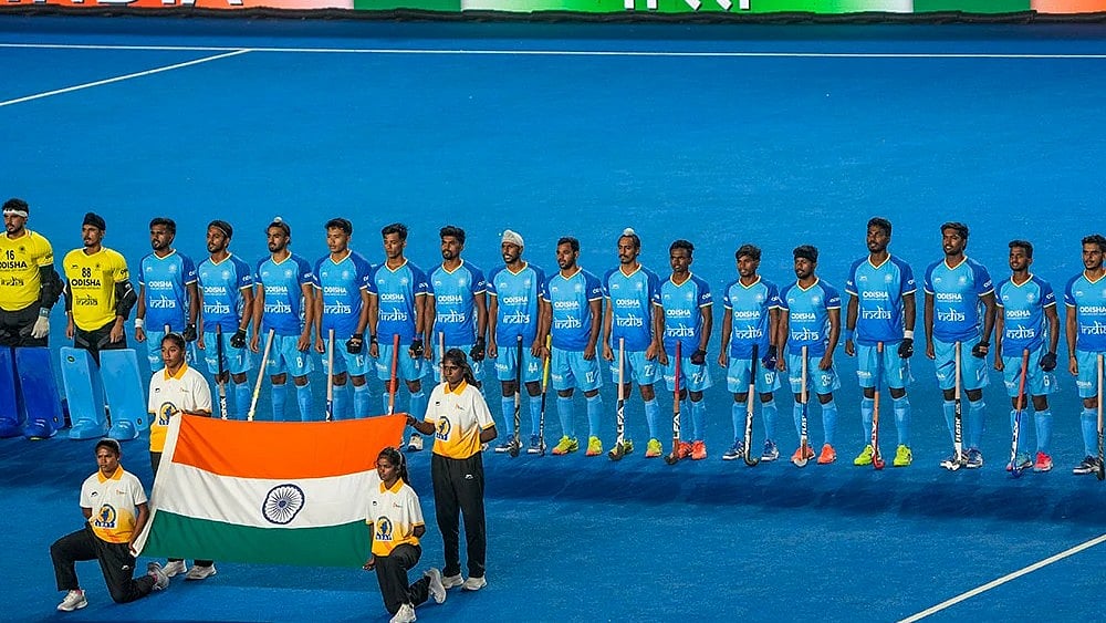 | Photo: PTI/R SenthilKumar : India's players stand for the national anthem before the start of the FIH Hockey Men's Junior World Cup 2025 match against Chile, at Mayor Radhakrishnan Hockey Stadium, in Chennai, Tamil Nadu.
