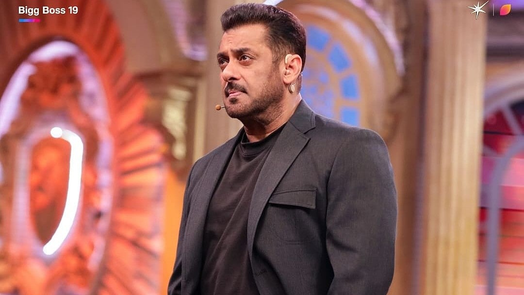 Instagram/JioHotstar : Salman Khan mourns Dharmendra's death on Bigg Boss 19