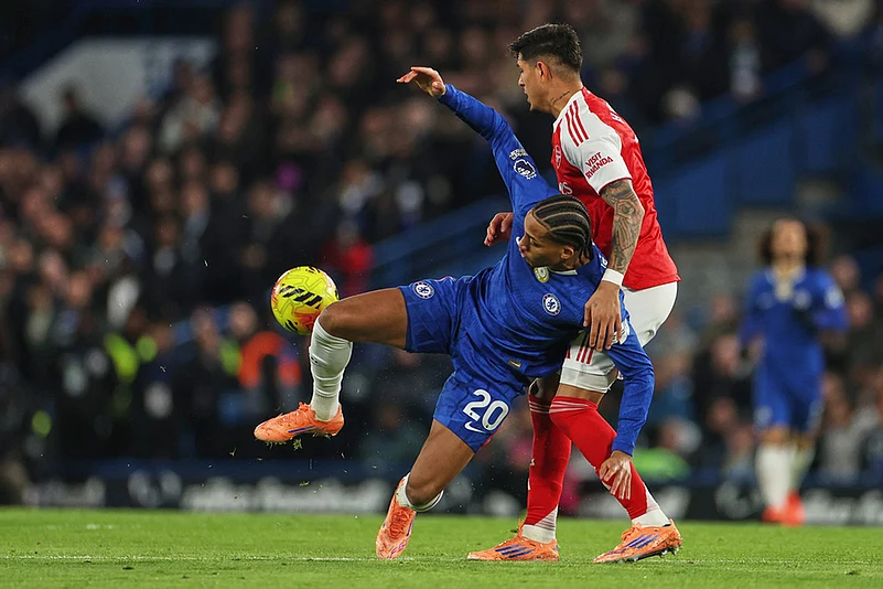 Chelsea vs Arsenal EPL 2025-26 match-Piero Hincapie