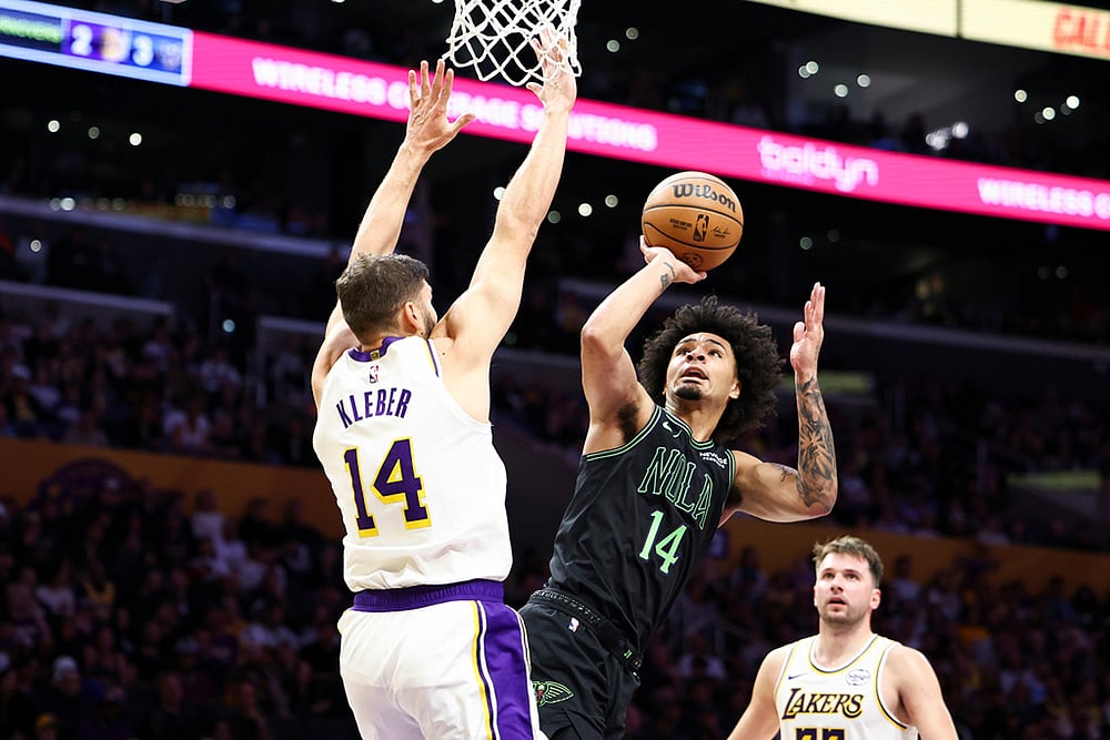 Los Angeles Lakers Vs New Orleans Pelicans NBA basketball-Micah Peavy
