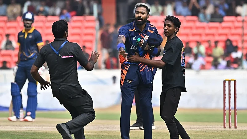 Hardik Pandya Returns In Style, Guides Baroda To 7-Wicket