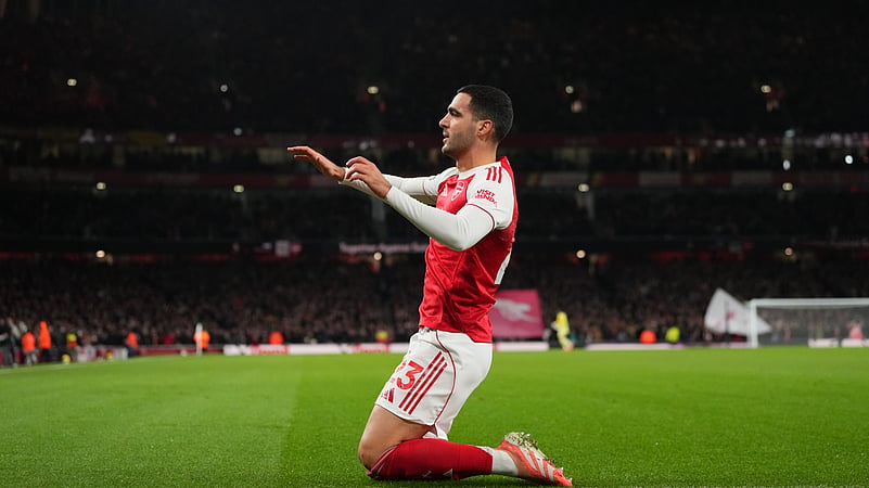 Arsenal vs Brentford live score English Premier League 2025-26 Matchday 14
