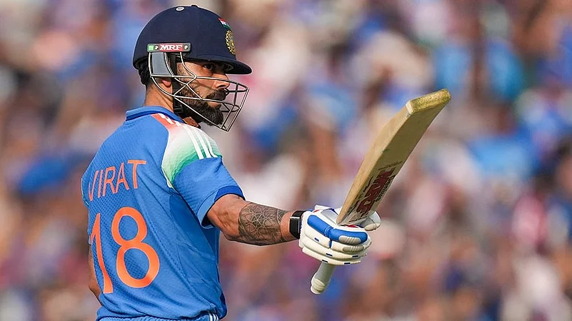 Virat Kohli celebrates his 53rd ODI century during the Ind vs SA 2nd one-day match