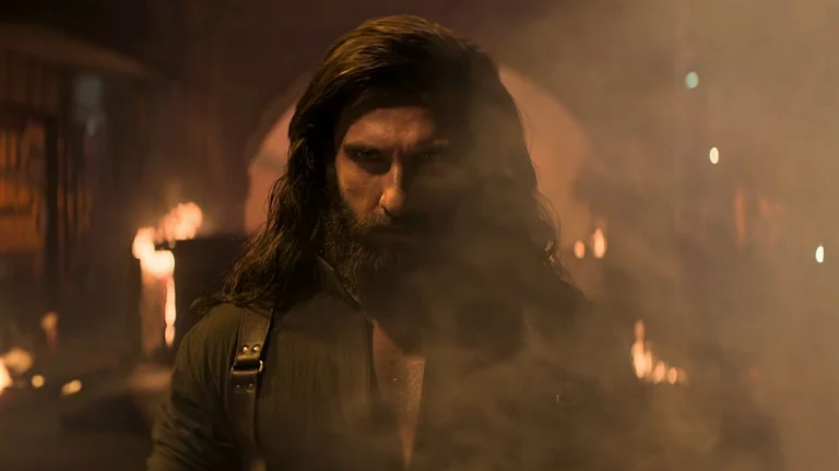 A still of Ranveer Singh from Dhurandhar - YouTube