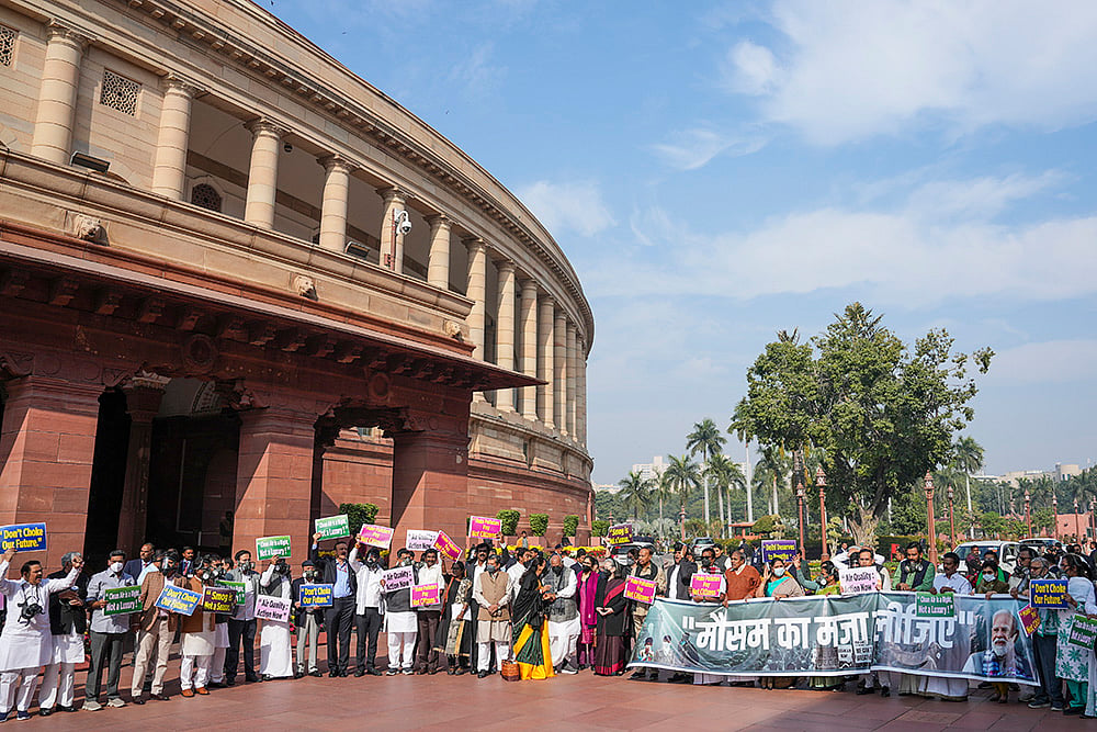 Winter Session of Parliament-protest over air pollution 