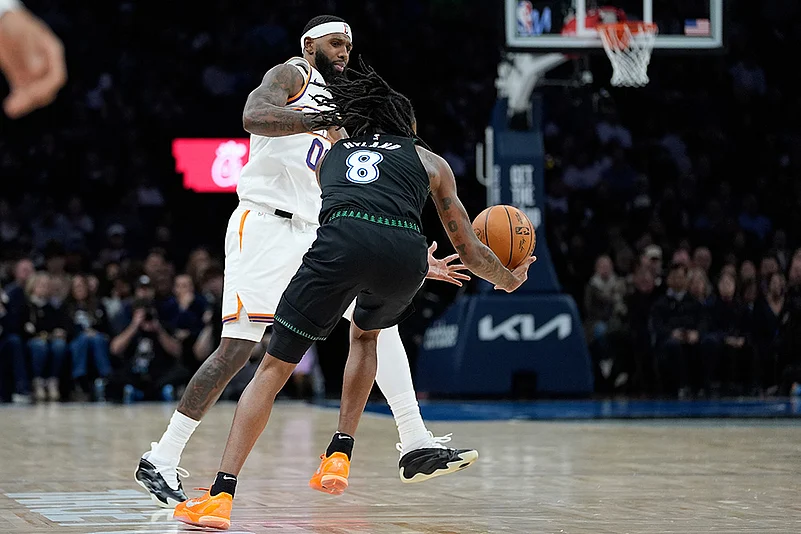 Suns vs Timberwolves NBA 2025 photo-Bones Hyland