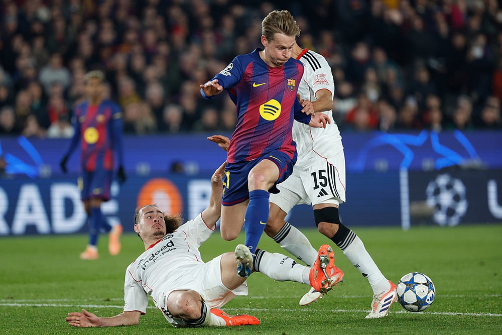 FC Barcelona vs Eintracht Frankfurt UCL 2025-26 match photo-Frenkie de Jong