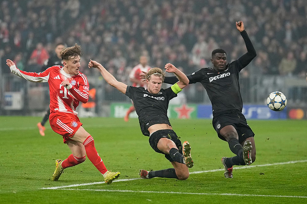 Bayern Munich vs Sporting CP UCL 2025-26 match photo-Lennart Karl