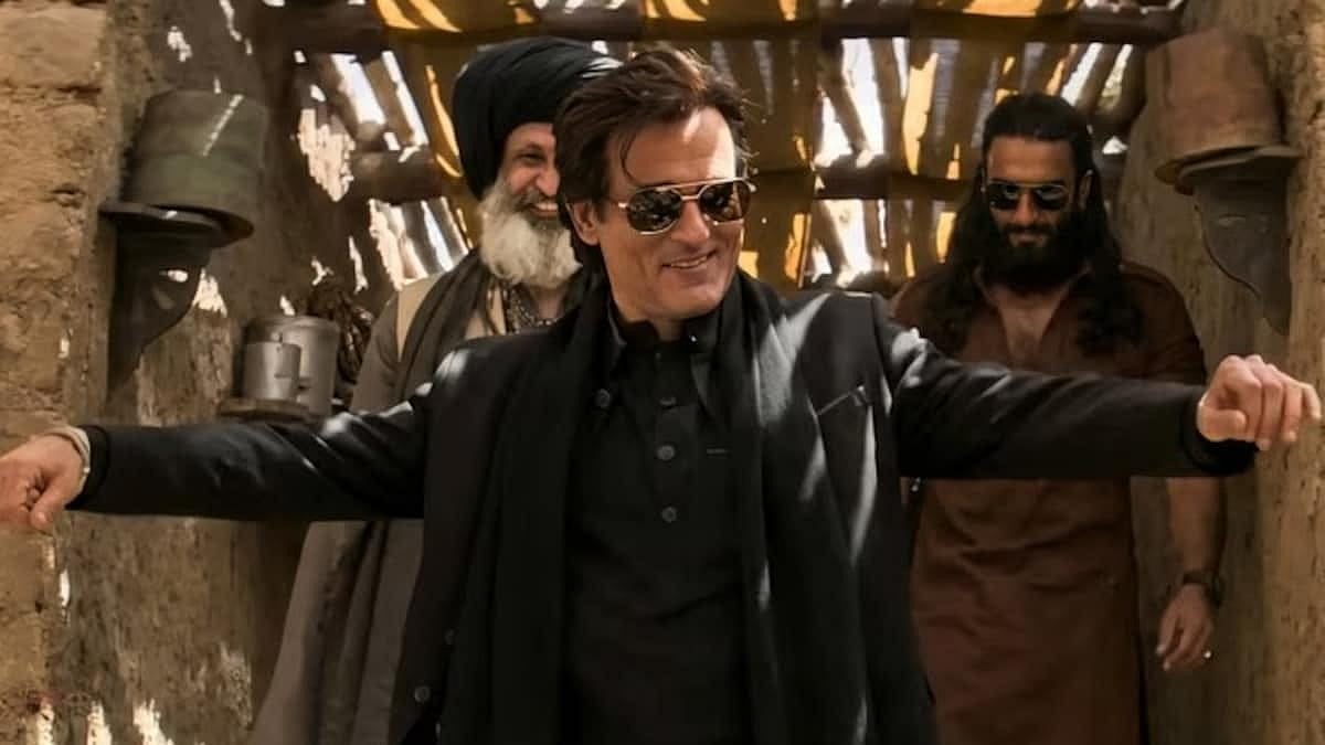 Akshaye Khanna in Dhurandhar - X