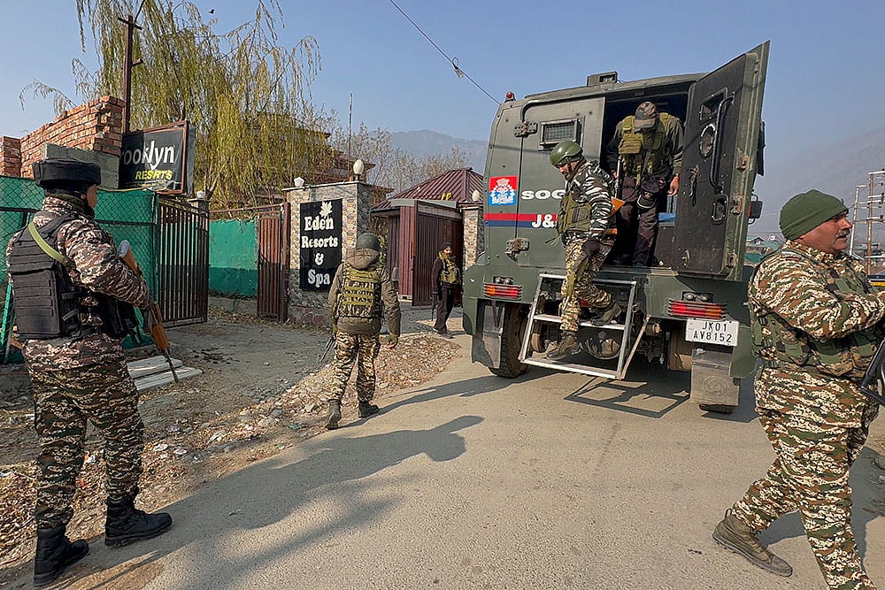 J-K: Security conducts verification drive across hotels