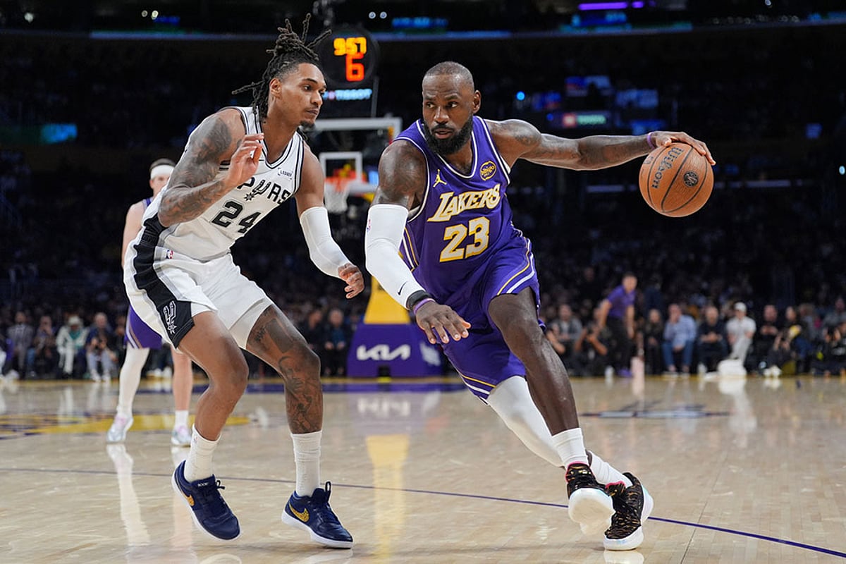 NBA: San Antonio Spurs vs Los Angeles Lakers Lebron James