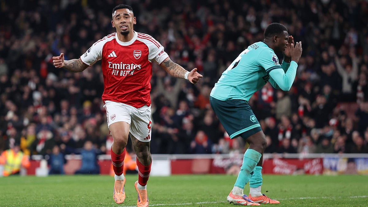Opta : Yerson Mosquera looks dejected after his own goal, as Gabriel Jesus celebrates