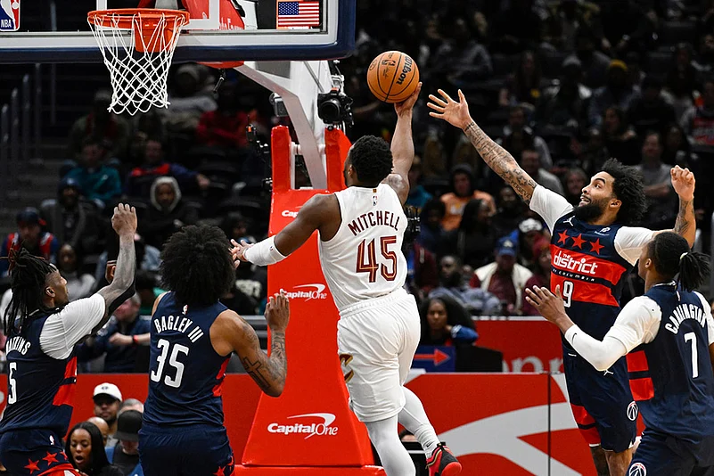Cleveland Cavaliers vs Washington Wizards NBA game-Donovan Mitchell