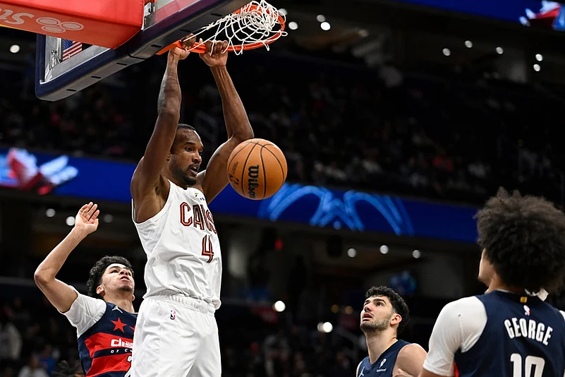 Cleveland Cavaliers vs Washington Wizards NBA game-Evan Mobley