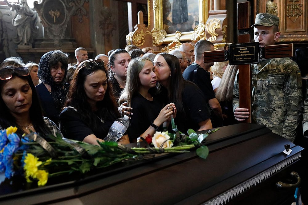 The top photos from Ukraine war in 2025 -