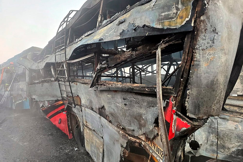 Multiple Vehicles Collide in Mathura