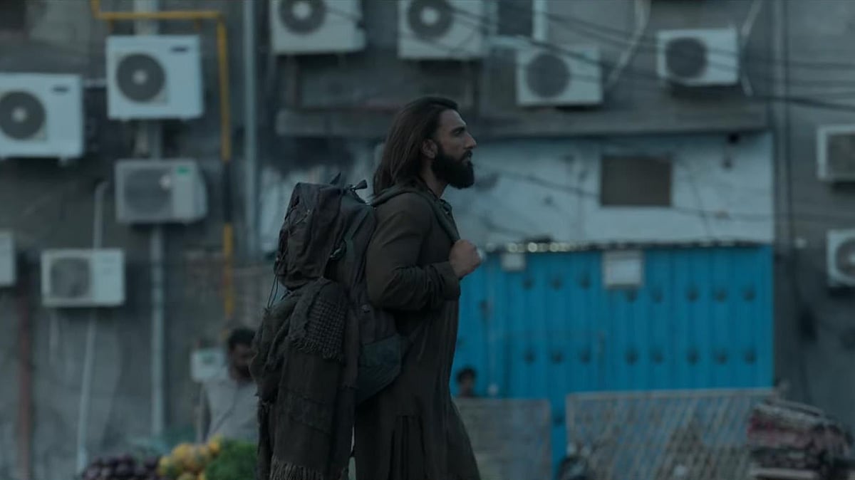 Dhurandhar crosses Rs 900 crore mark globally - X