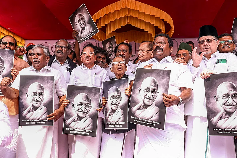 Protest against G RAM G bill in Chennai