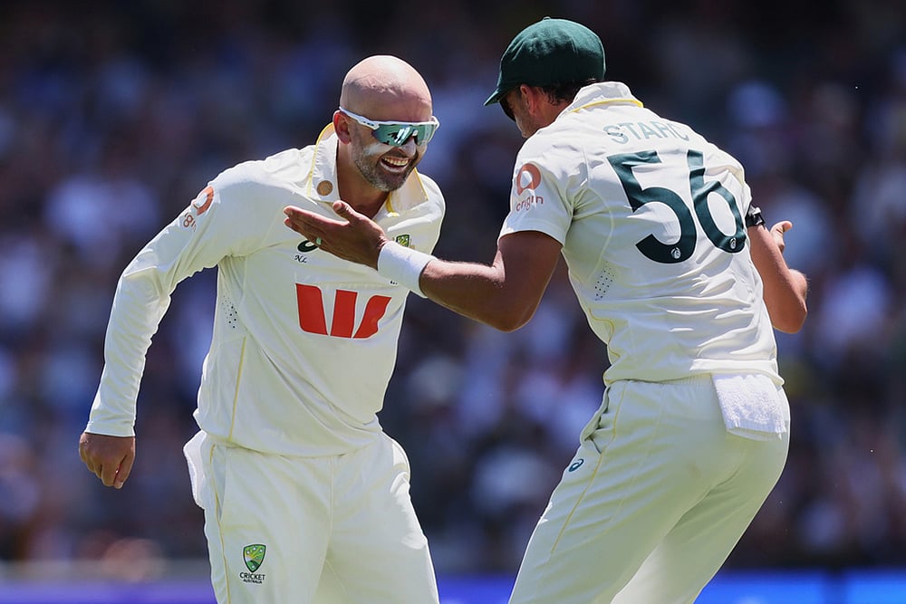England vs Australia third Ashes cricket test day two-Nathan Lyon