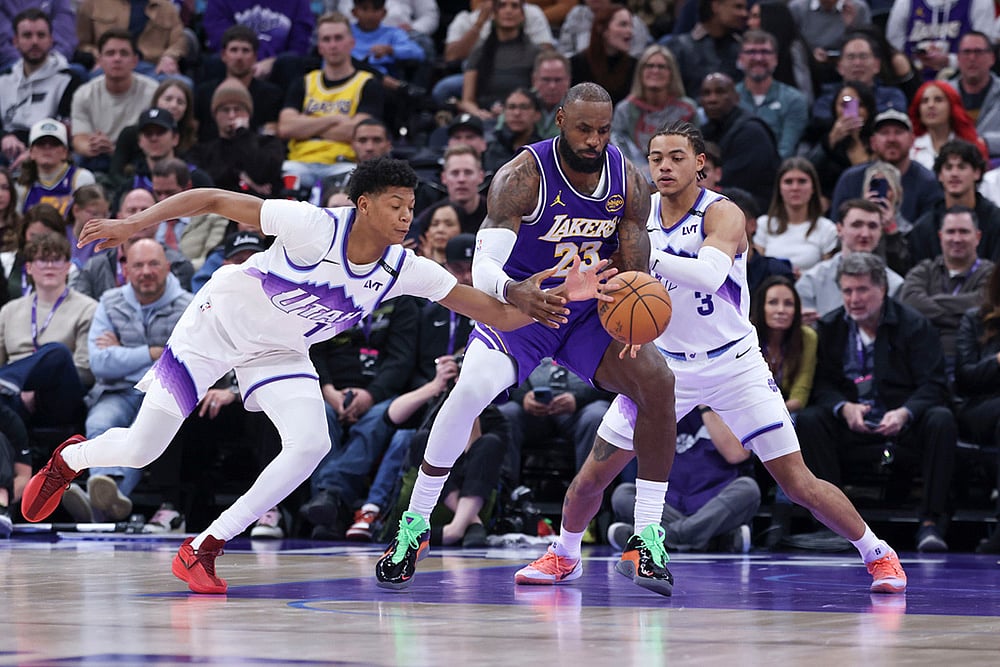 Los Angeles Lakers vs Utah Jazz NBA game-Lebron James