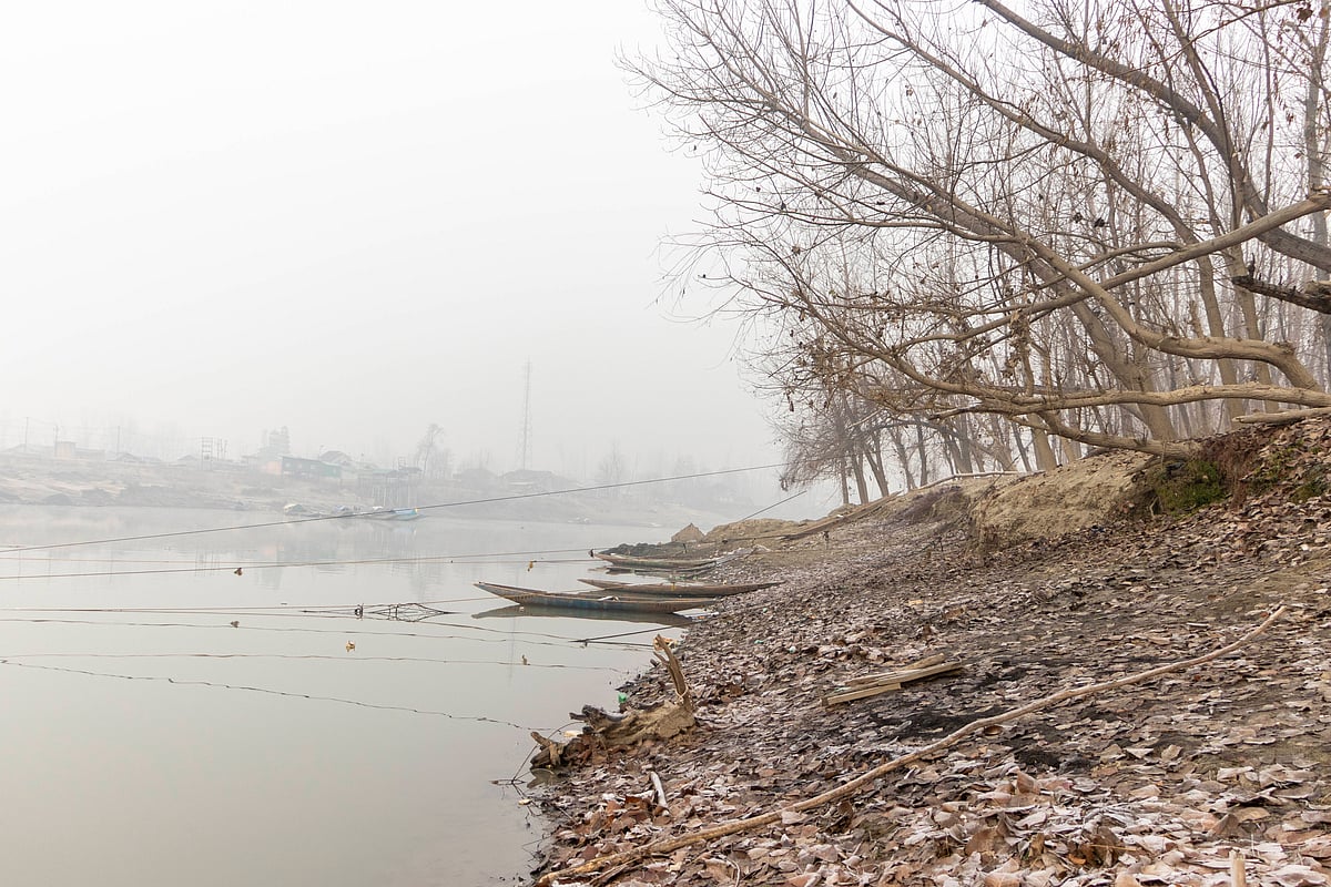 Kashmir erratic weather