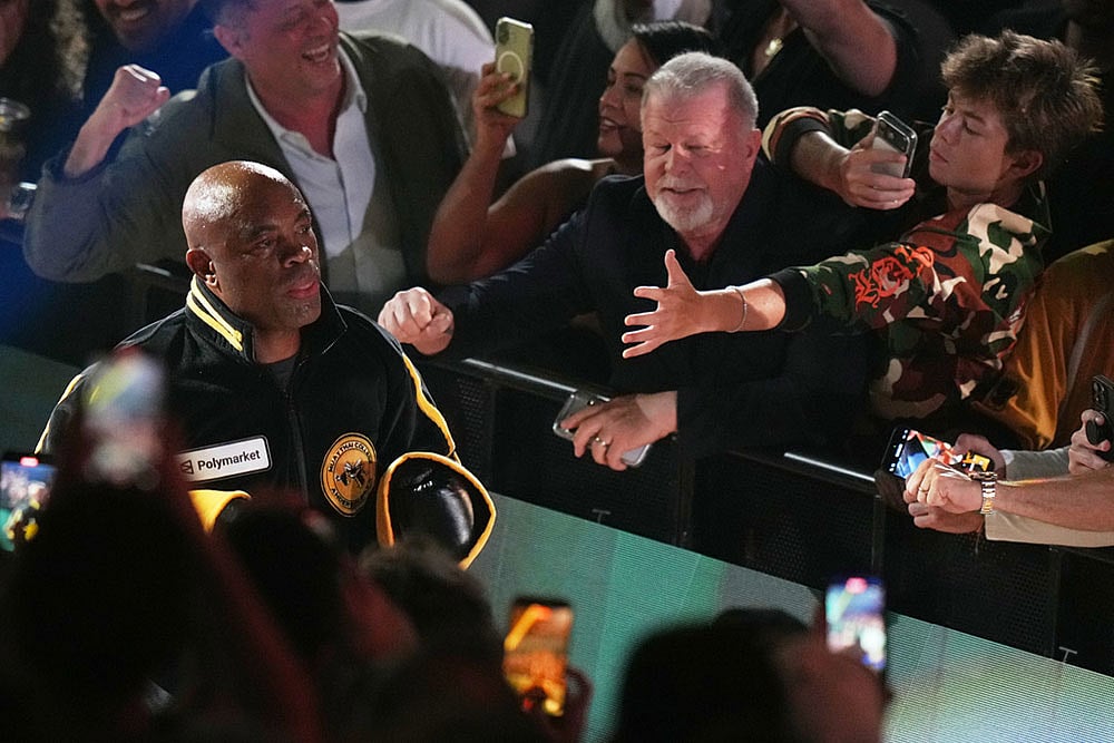 Anderson Silva Tyron Woodley Cruiserweight Fight