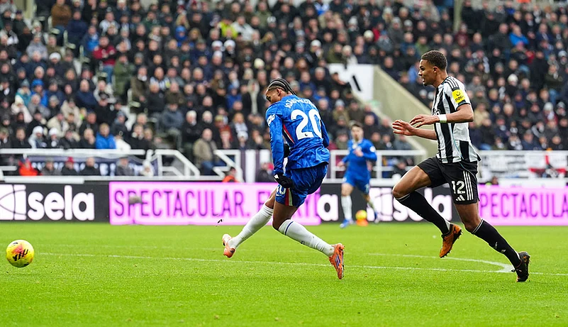 Newcastle United Vs Chelsea English Premier League match-Joao Pedro