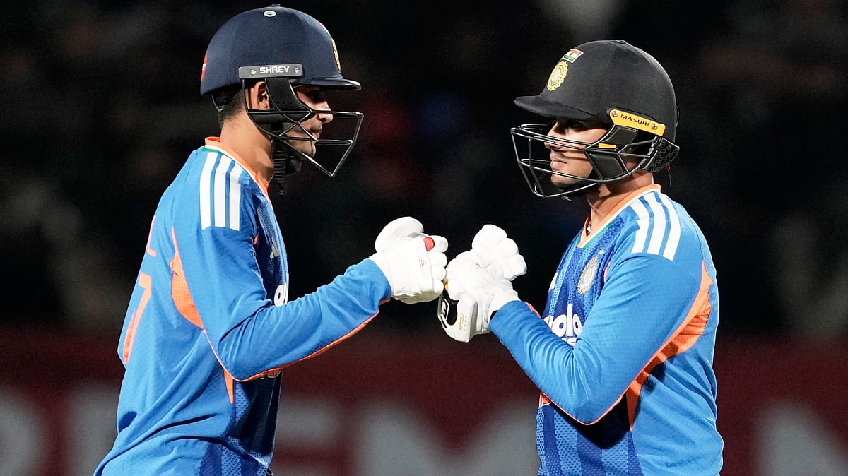 | Photo: AP/Ashwini Bhatia : India's Shubman Gill, left, and Abhishek Sharma greets each other during the third T20 cricket match between India and South Africa in Dharamshala, India, Sunday, Dec. 14, 2025.