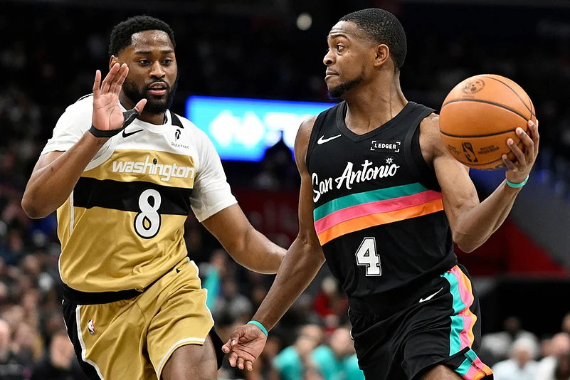 Washington Wizards Vs San Antonio Spurs NBA Basketball-DeAaron Fox