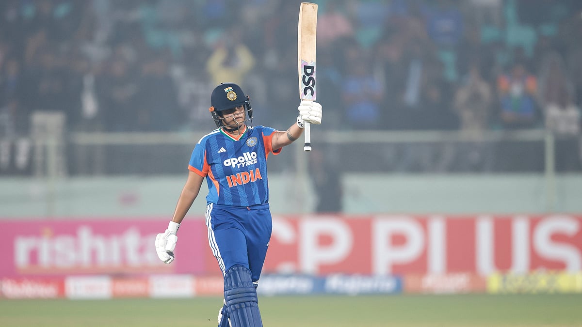X/BCCI Women : Shafali Verma smashes her 12 T20I fifty to take India home against Sri Lanka in the 2nd T20I in Visakhapatnam on December 23.