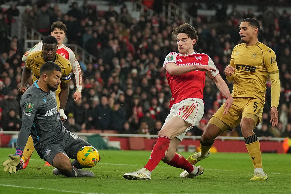 Arsenal vs Crystal Palace  EFL Cup 2025-26 Quarter-Final-Walter Benitez