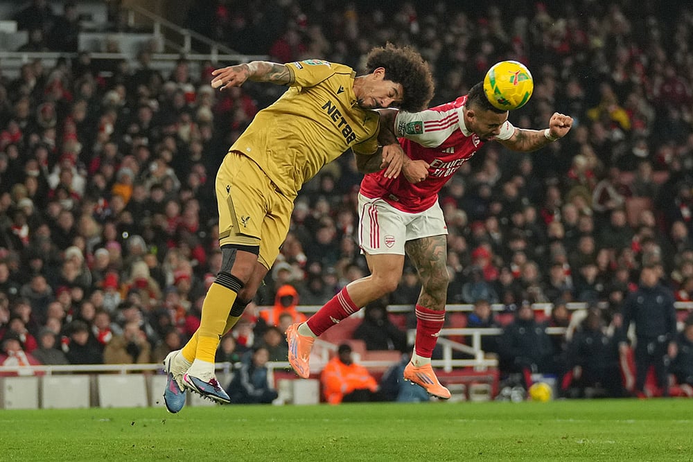 Arsenal vs Crystal Palace  EFL Cup 2025-26 Quarter-Final-Chris Richards