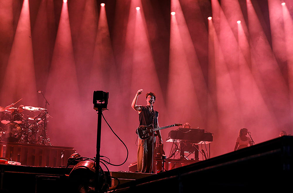 Yearender 2025 Entertainment in india-Canadian singer Shawn Mendes