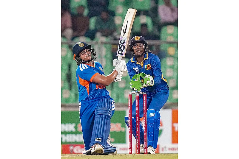 AUS W vs IND W: 3rd T20I