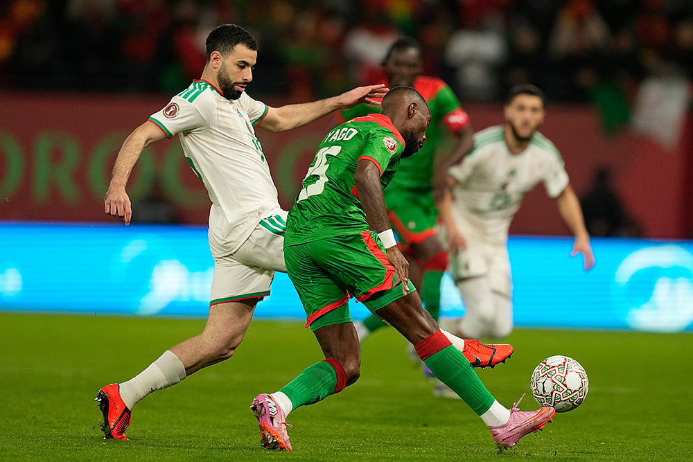 Algeria vs Burkina Faso Africa Cup of Nations soccer-Rafik Belghali