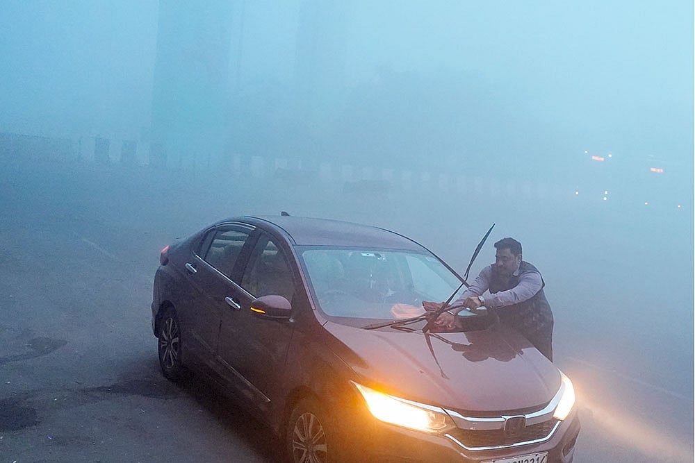 Photo: PTI/Ravi Choudhary : Uttar Pradesh Weather