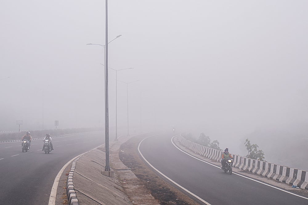 Weather: Fog in Amritsar