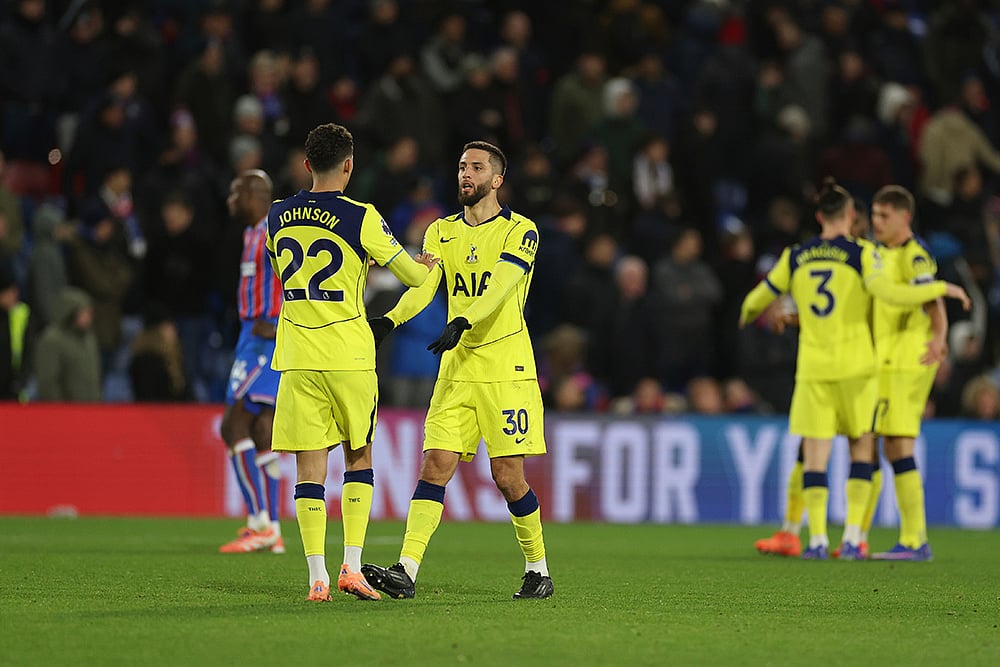 | Photo: AP/Ian Walton : Tottenham's Brennan Johnson, left, and Rodrigo Bentancur celebrate after the English Premier League soccer match between Crystal Palace and Tottenham Hotspur in London.