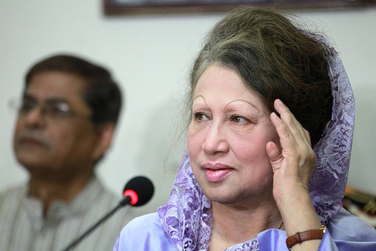 IMAGO / ZUMA Press Wire : Khaleda Zia's State Funeral Today At 2pm In Dhaka