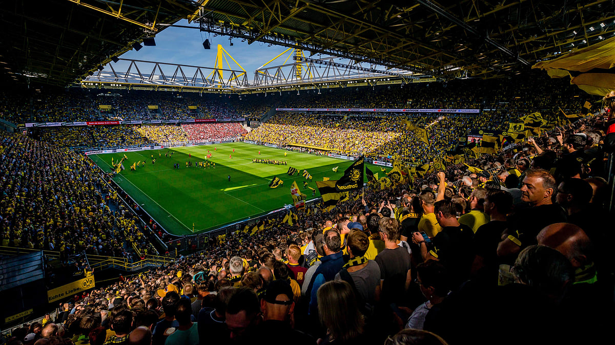 India Popular Rivers Borussia Dortmund Claim ‘Best Fans In The World’, River Plate Fires ...