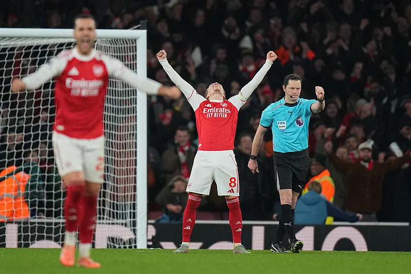 Arsenal vs Aston Villa Premier League soccer-Martin Odegaard
