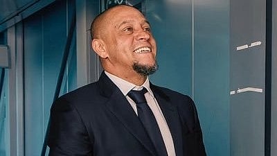 X/Roberto Carlos : Roberto Carlos won 125 Brazil caps and played for 11 years at Real Madrid.