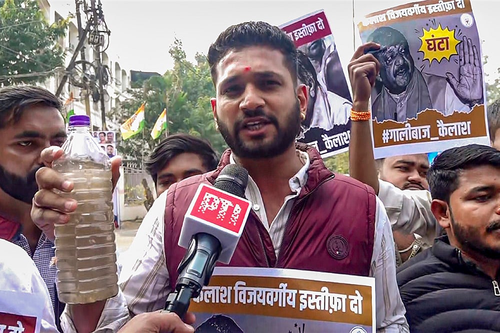 Protest over Indore water contamination deaths