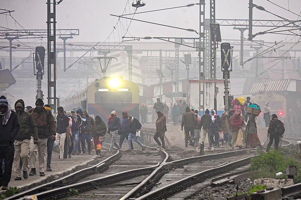 Weather: Winter fog in Patna