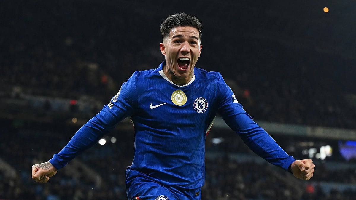 X/Premier League : Enzo Fernandez strike in the stoppage time to level the score for Chelsea against Manchester City at the Etihad Stadium on January 4, 2026.