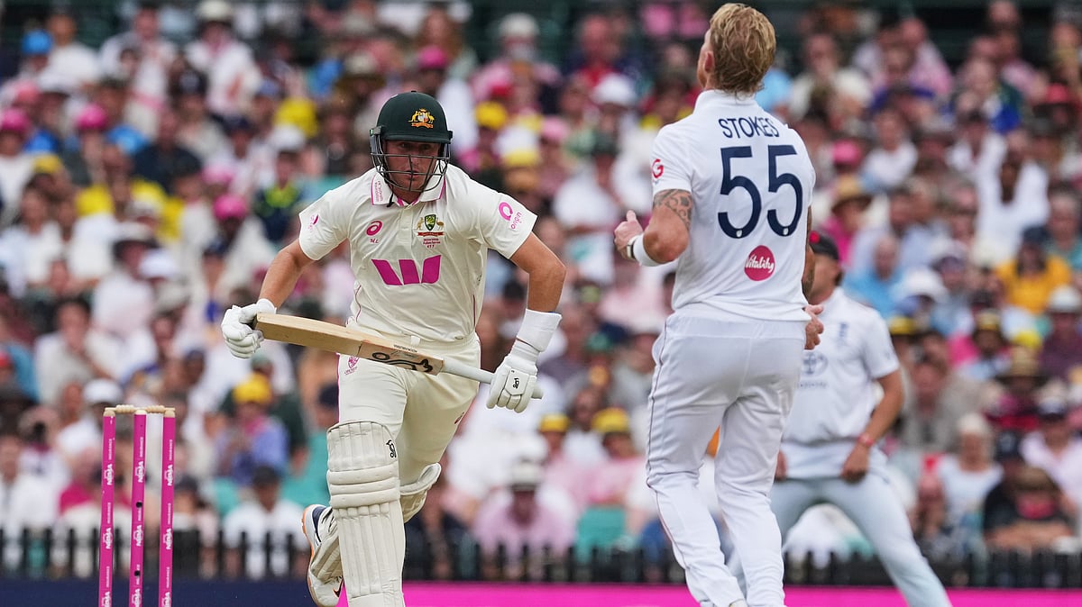 | Photo: AP/Mark Baker : Australia's Marnus Labuschagne takes a run during play on day two of the fifth and final Ashes cricket test between England and Australia in Sydney, Monday, Jan. 5, 2026.